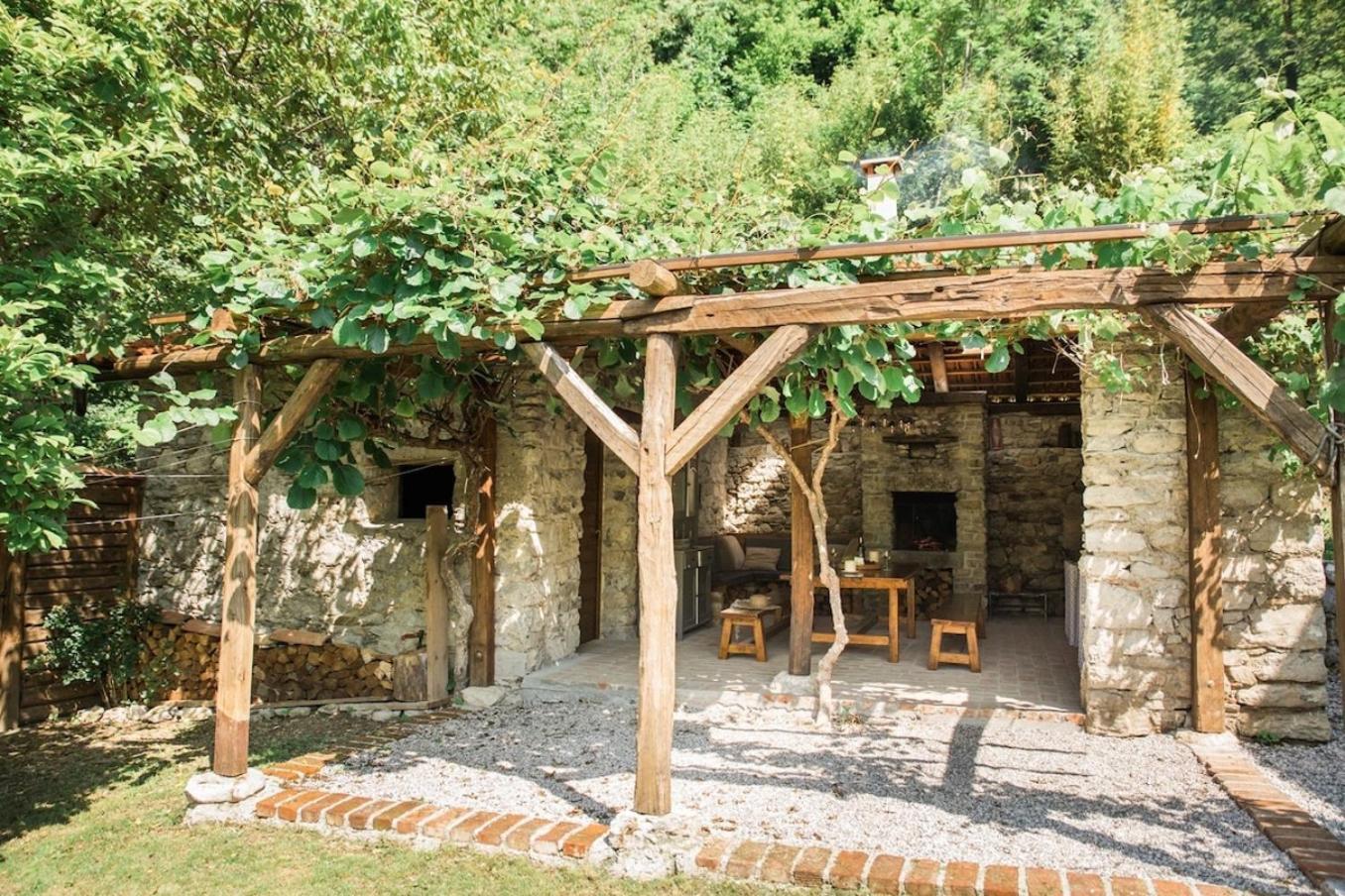Kuninez, Holiday Home With Summer Kitchen Most Na Soci Bagian luar foto