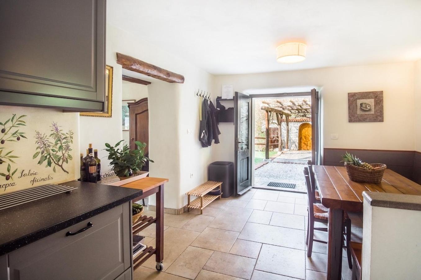 Kuninez, Holiday Home With Summer Kitchen Most Na Soci Bagian luar foto